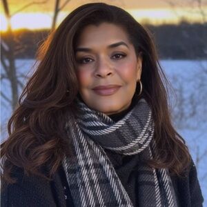 Meet your Posher, Deidre